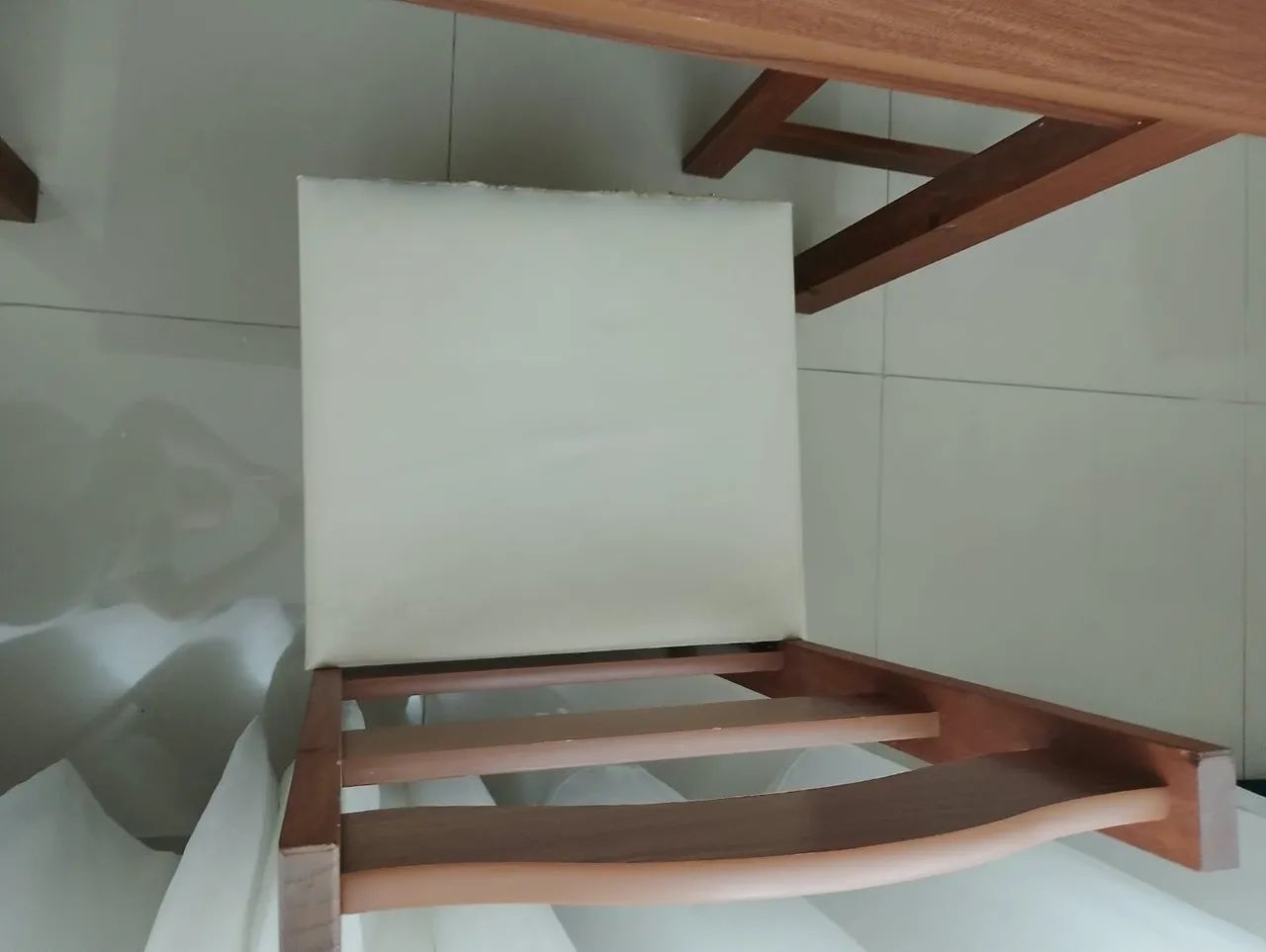 MESA DE MADEIRA