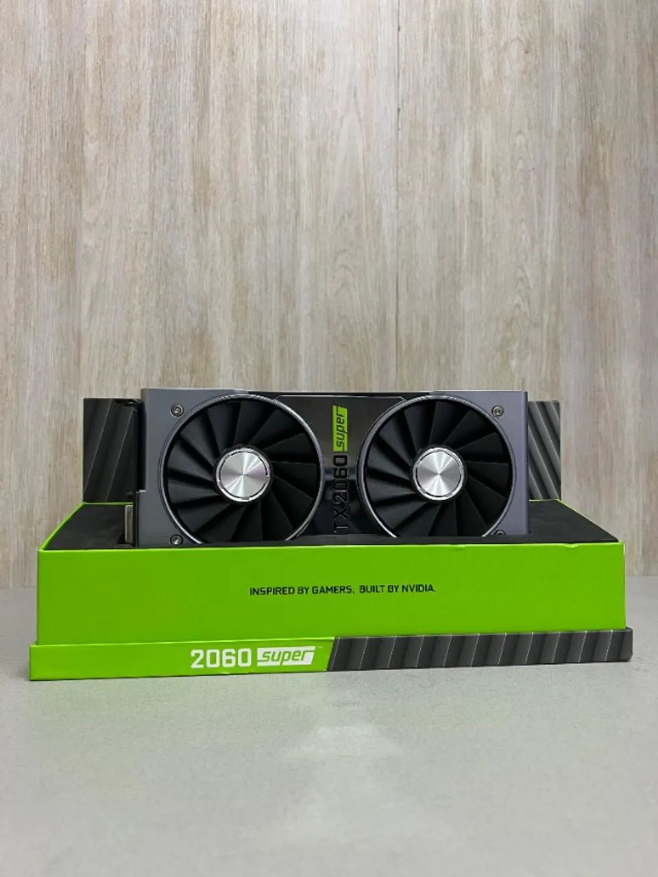 Placa de Vídeo NVIDIA GeForce RTX 2060 Super 8GB Founders Edition