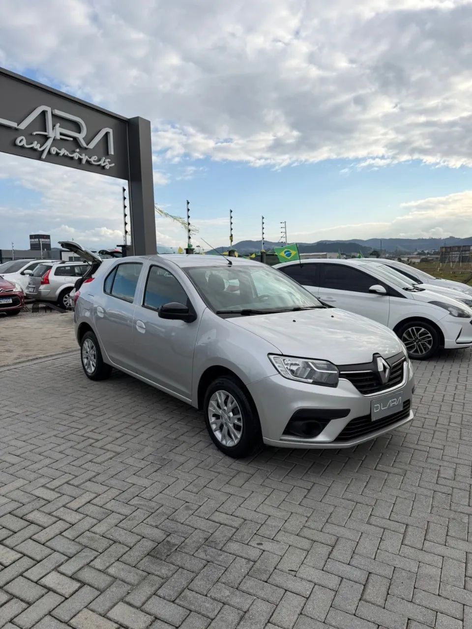 Renault Logan Zen Flex 1.0 12V 4P Mec. 2023 - Foto 5