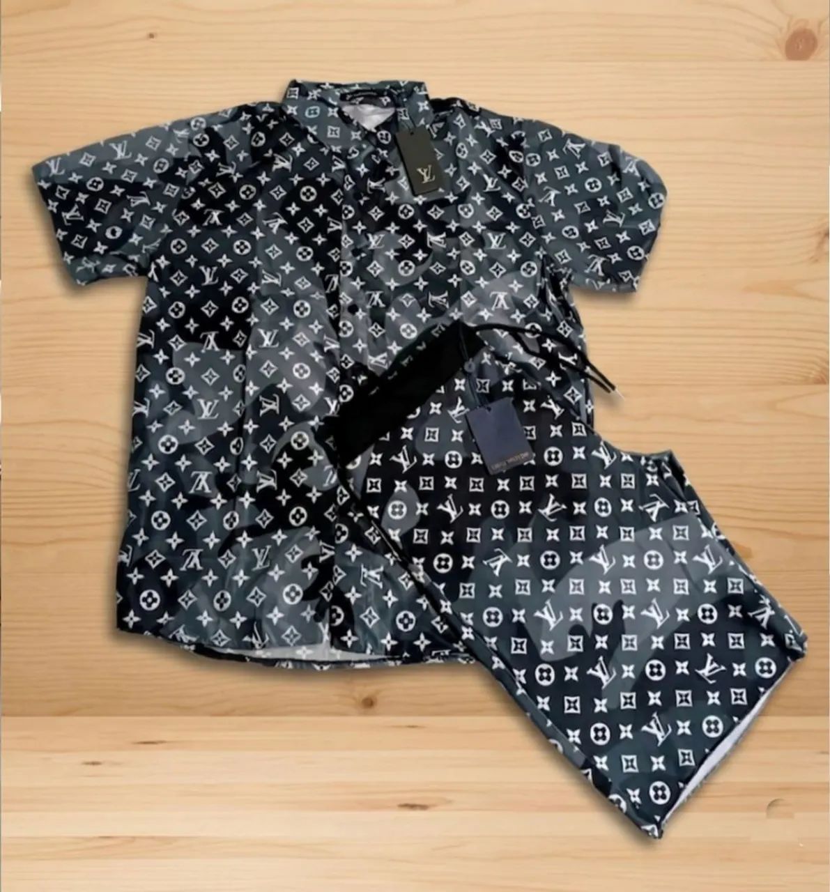 Conjunto camuflado Louis Vuitton original  - Foto 2