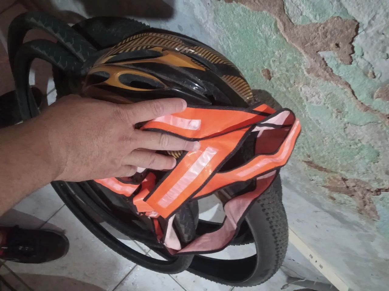 Pra vender logo pneus aro 29 - Foto 3