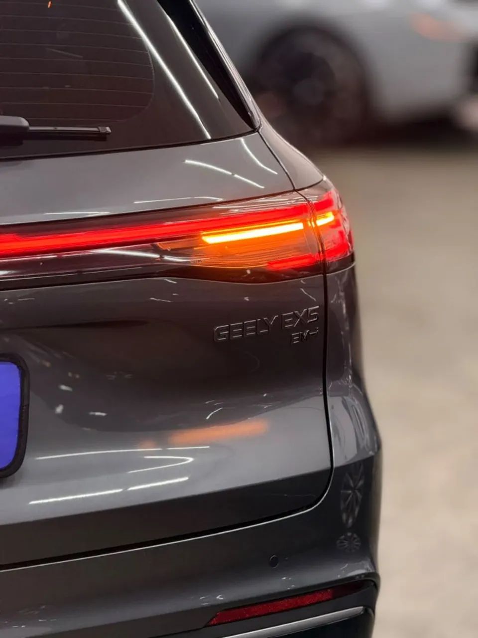 Geely EX5 EM-i Max 2026 - Foto 4