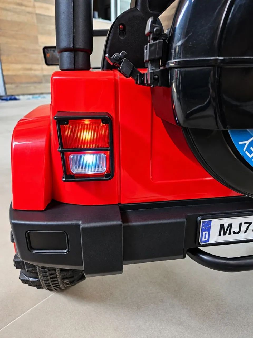 Jipe elétrico infantil com controle remoto - Foto 4