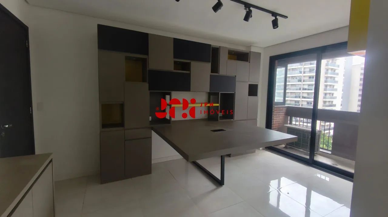 Sala comercial na Aclimação - 52m², copa, 02 banheiros, 02 vagas