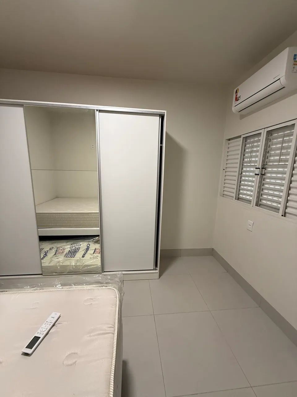 Flat - kitnet 1 quarto semi mobiliado ao lado da UNIVAG - Foto 2
