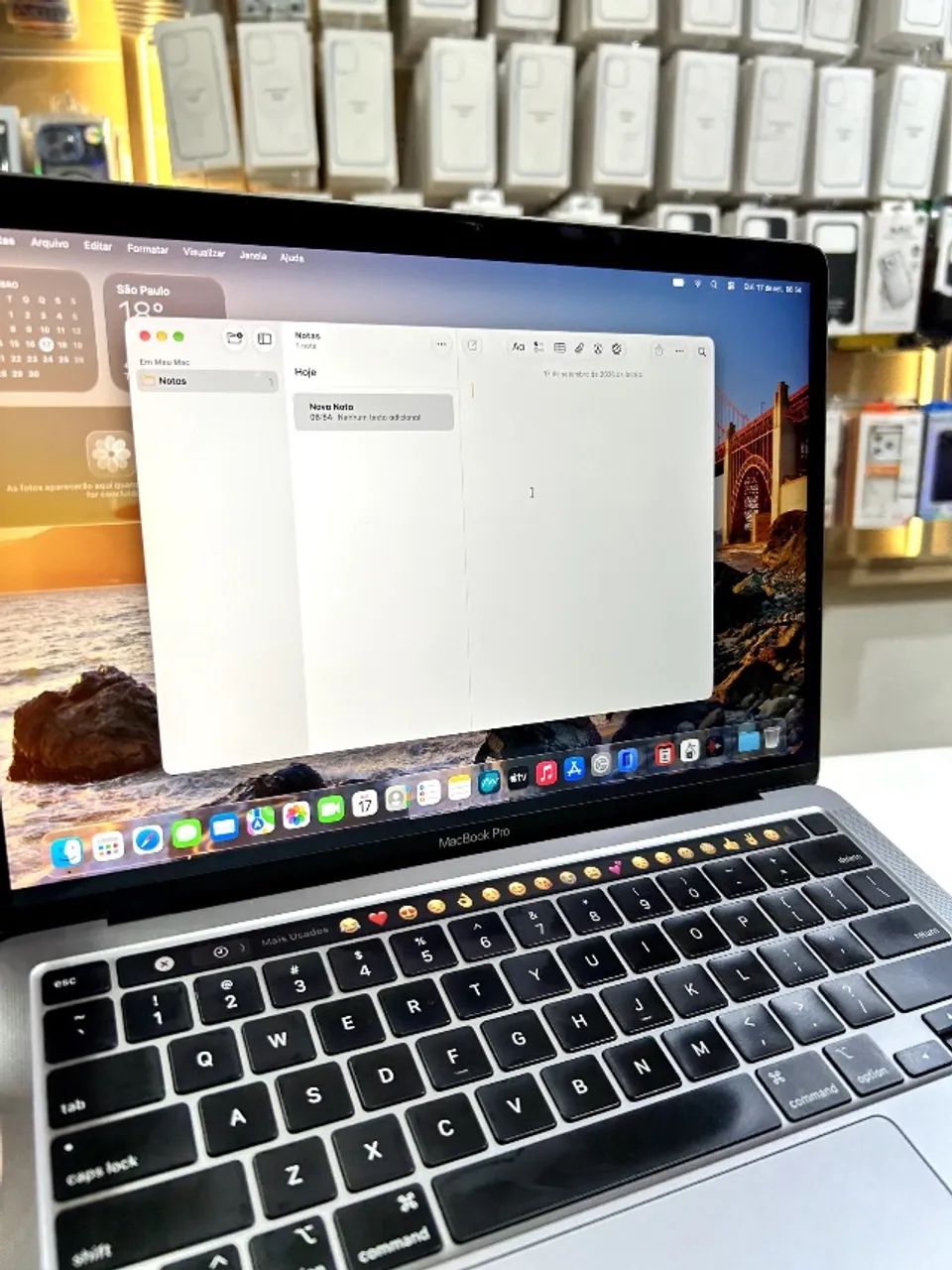 MacBook Pro M2 Touch Bar 8/256  - Foto 3
