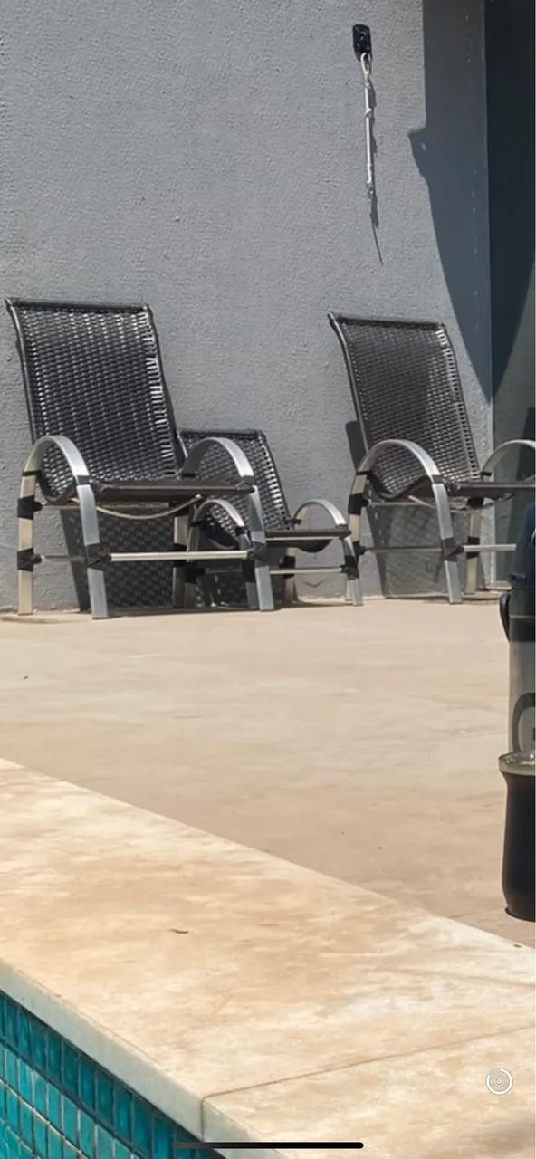 Vendo 2 cadeiras de alumínio poltrona sintético UV tabaco area externa! - Foto 2