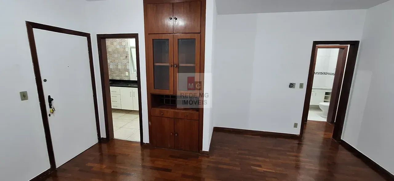 Apartamento com 90m² de 03 quartos, suíte e vaga coberta - Foto 3