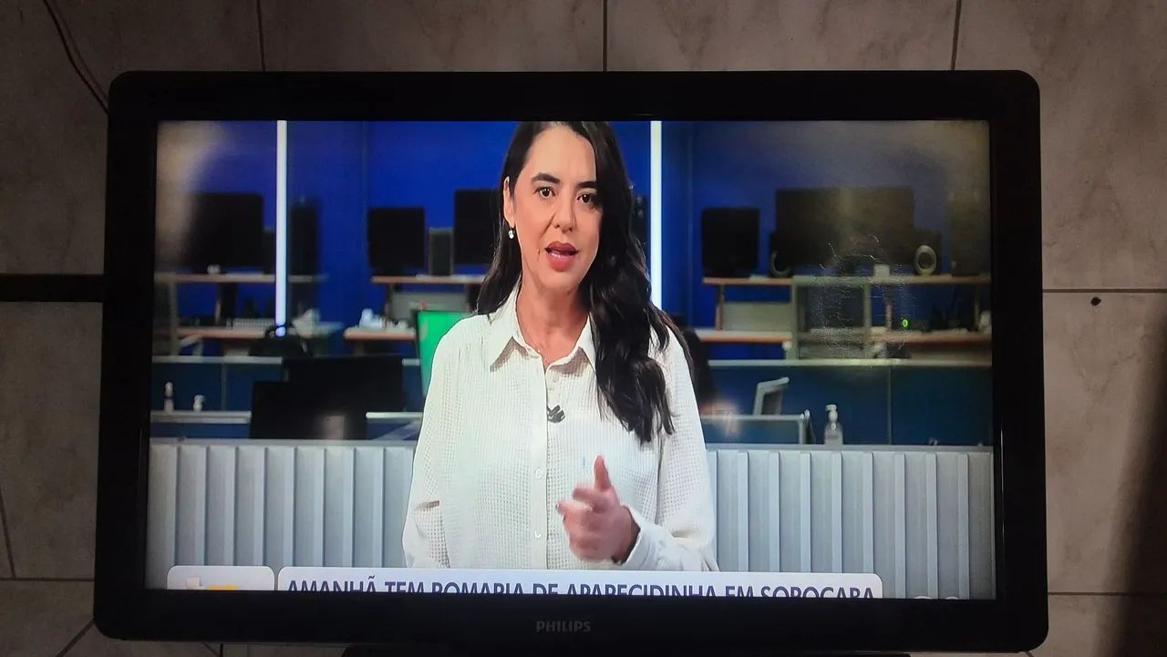 Televisão Philips 40 Digital Funcionando Perfeitamente  Nao é Smart - Foto 3