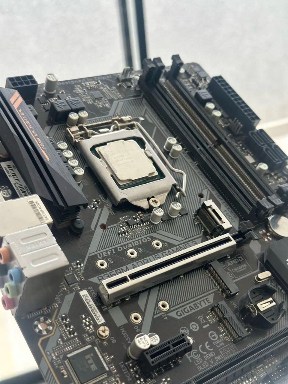 Placa mãe + processador i5 9400F - Foto 2