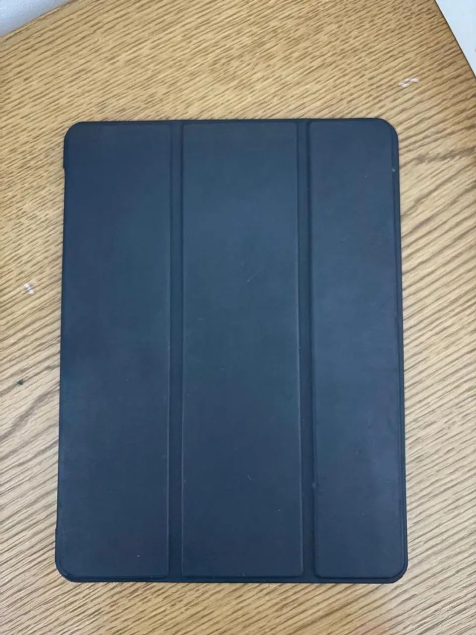Ipad 7 32gb prata com capa magnética  - Foto 3
