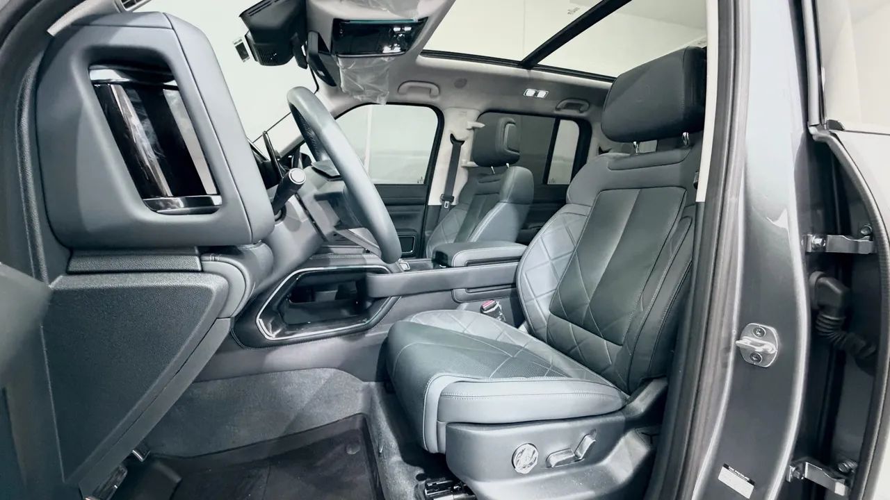 Denza B5 4WD, foto 7 de 10
