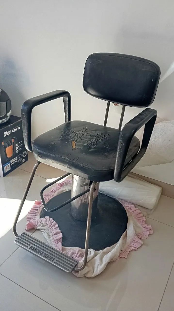 Cadeira Cabeleireiro Ferrante 