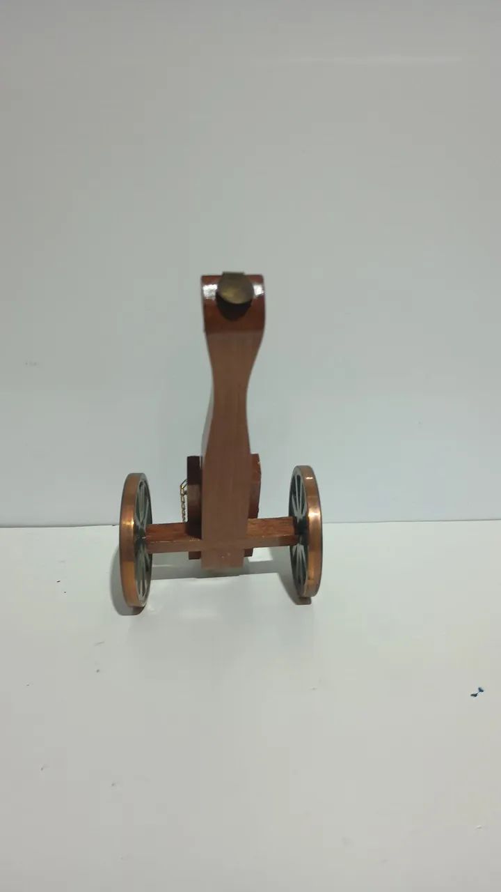 miniatura decorativa de madeira e metal pesado - Foto 4