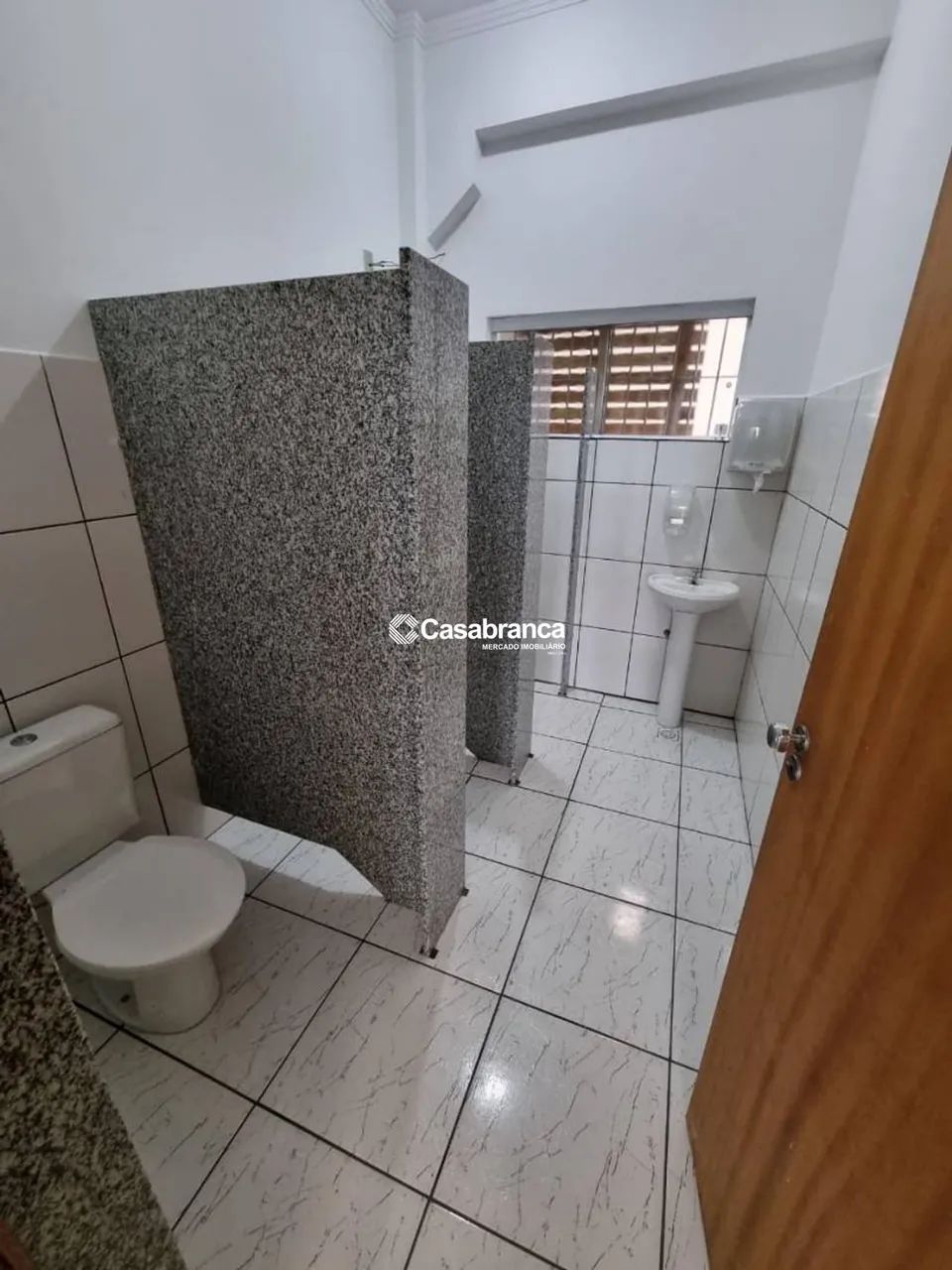 Barracão à venda, 350m², Além Ponte, Sorocaba SP.