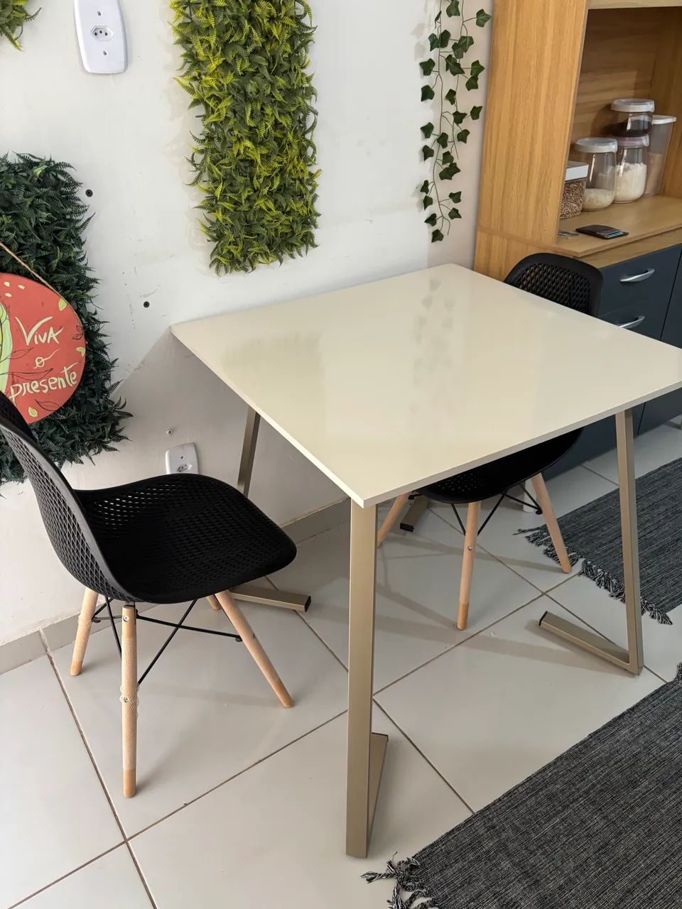 Mesa e cadeiras  - Foto 4