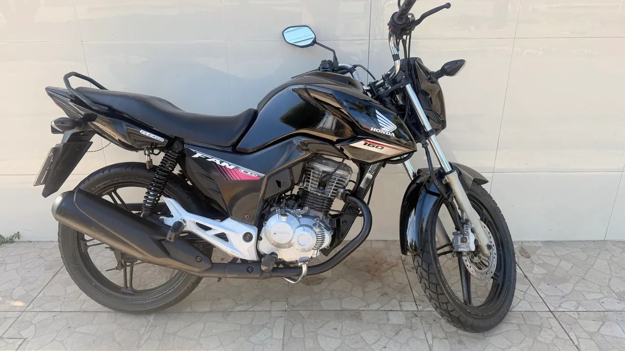 Titan 2016 emplacada 2026 - Foto 2
