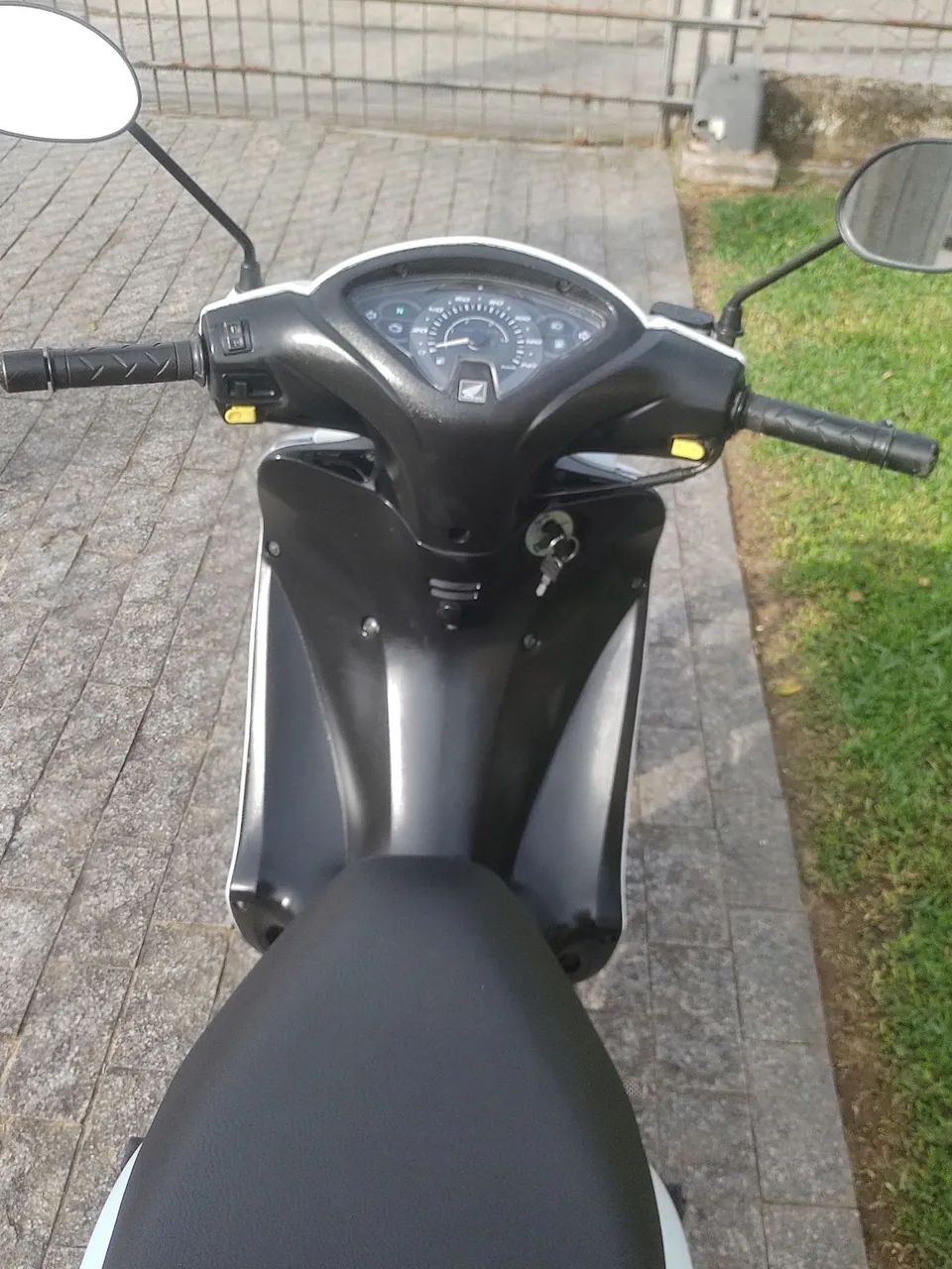 Vendo biz baixo km - Foto 5