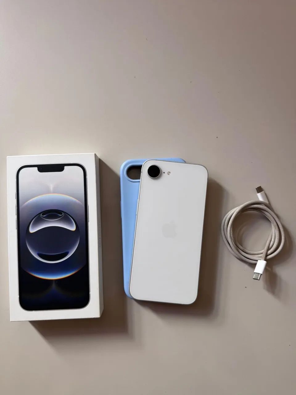 iPhone 16e - COMPLETO 