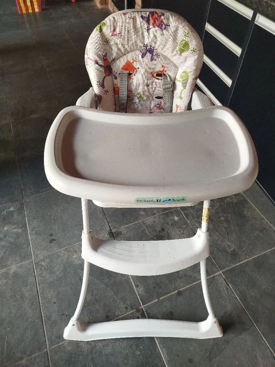 Cadeira de alimentação 