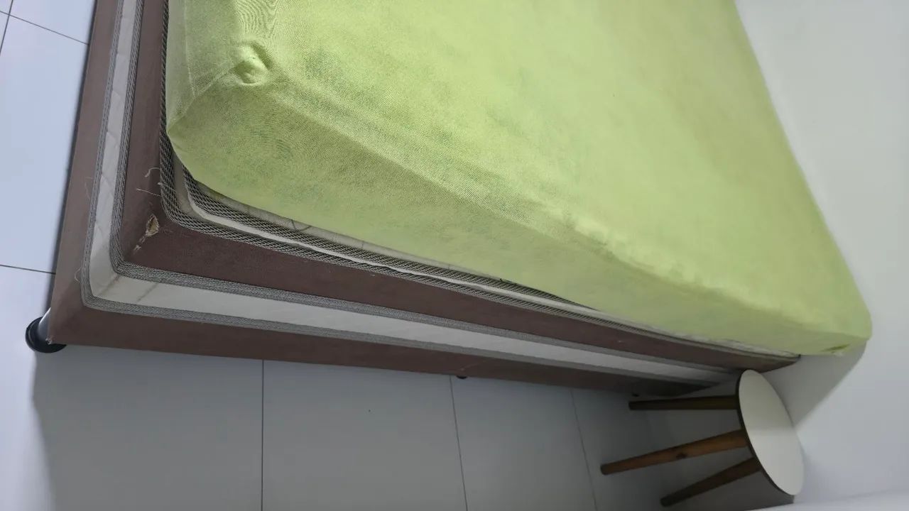 Vendo Cama box de casal + colchões - Foto 3