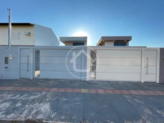 CASA COM DUAS SUÍTES MAIS UM QUARTO - Foto 3