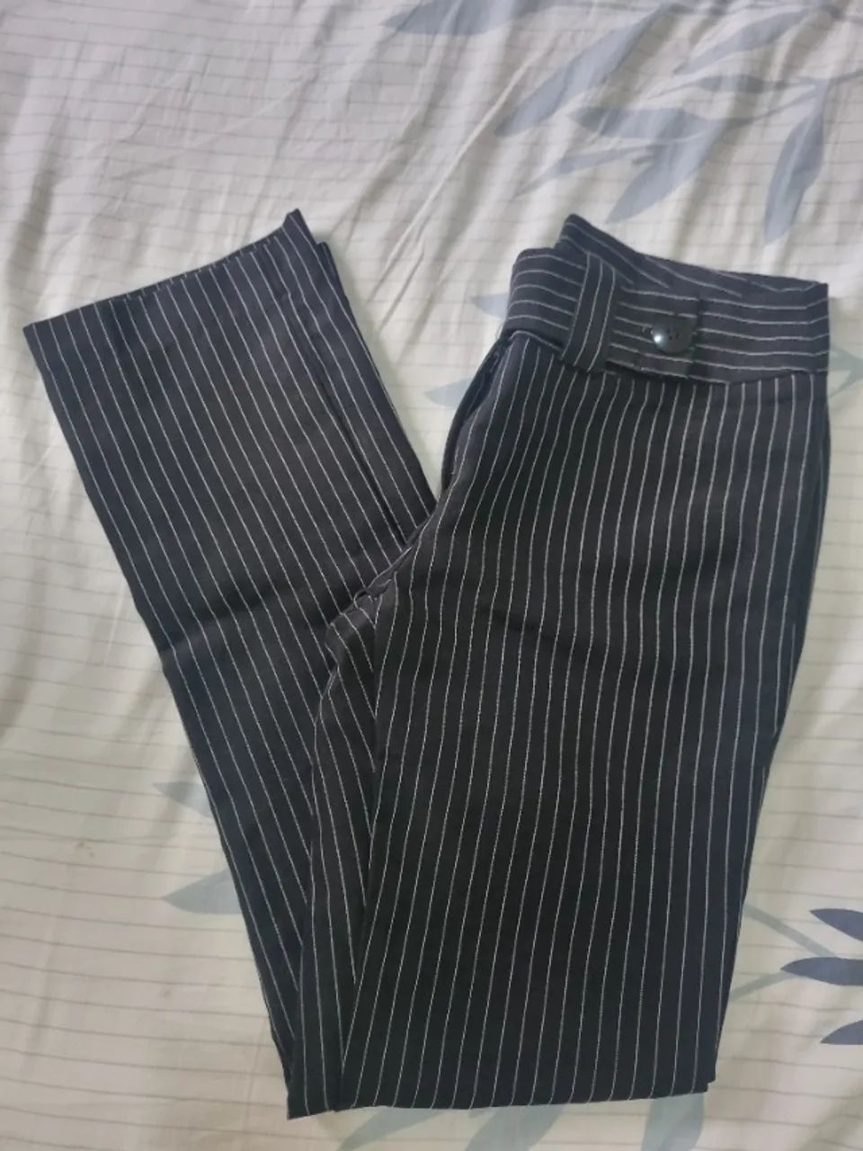Calça social risca de giz preta - Foto 3