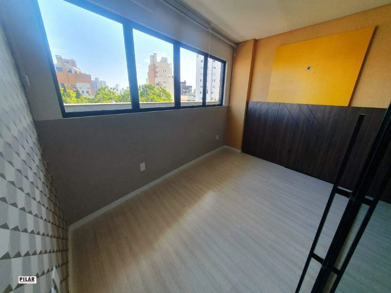Sala comercial para locação no centro de Criciúma - Foto 5