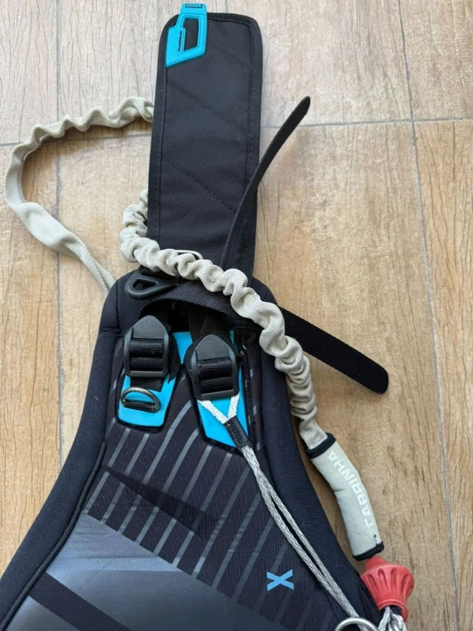 VENDE-SE KITE COM EQUIPAMENTO COMPLETO - Foto 2