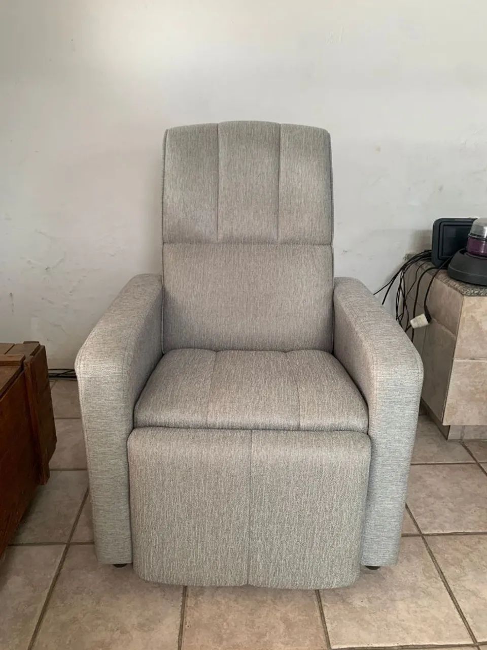 Poltrona reclinável de Linho