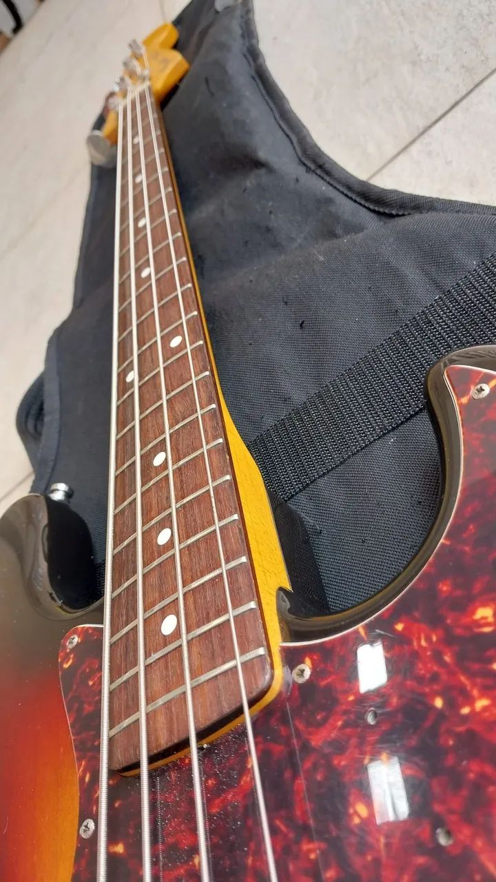 Fender Jazz Bass Japonês 98 com Bag Fender  - Foto 4