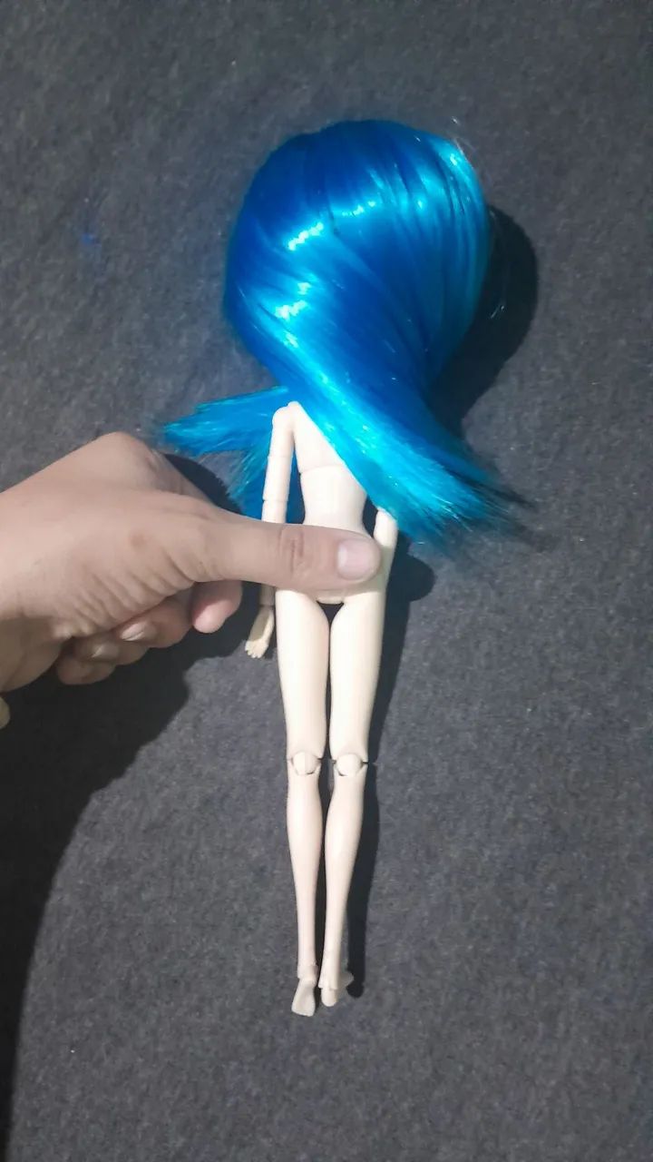 Boneca pullip chelsea cabelo azul  - Foto 5