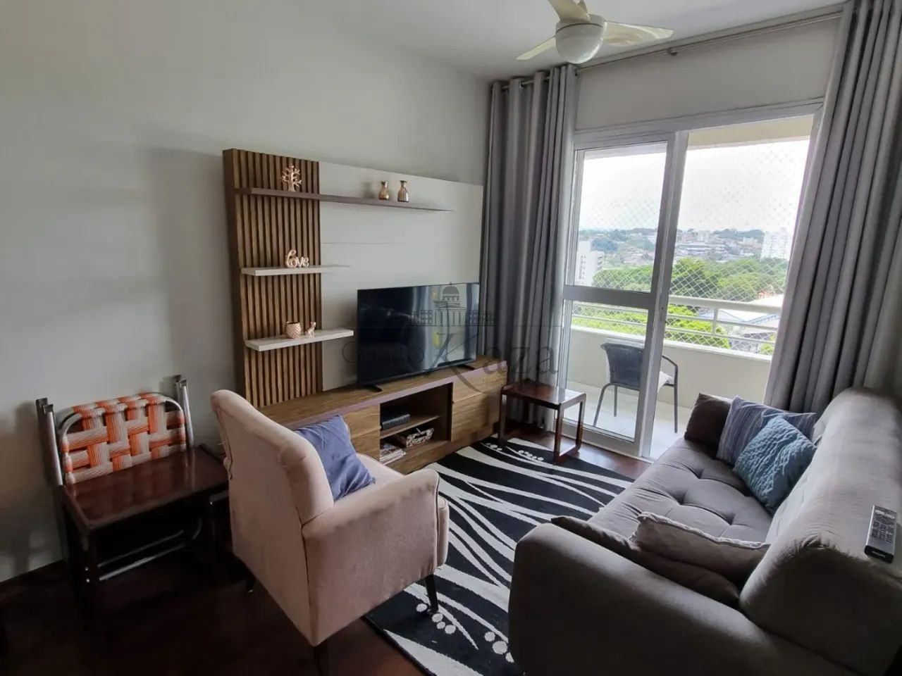 Apartamento - Floradas de São José - Edifício Felicita - 2 Dormitórios - 64m².