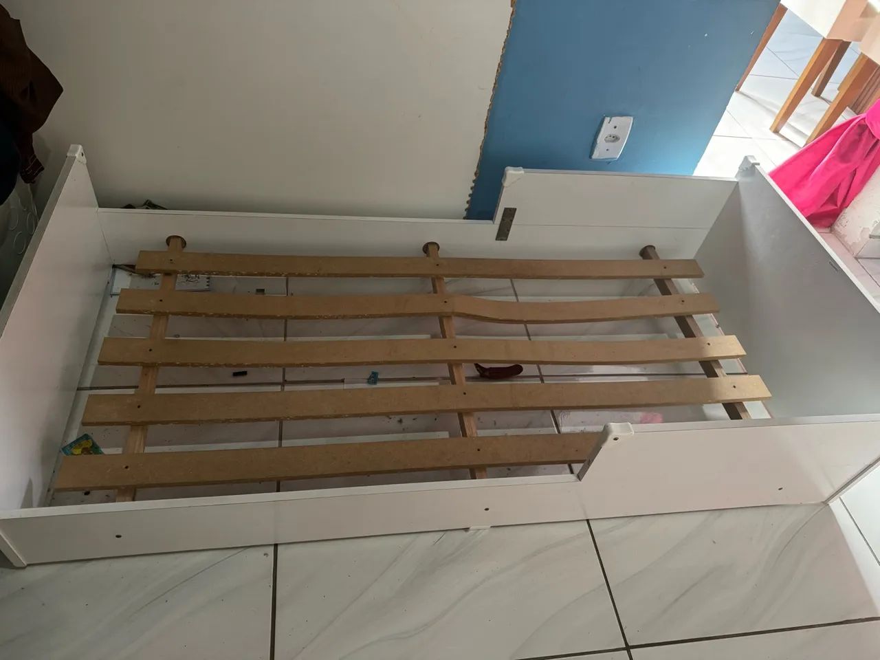Cama infantil sem colchão 