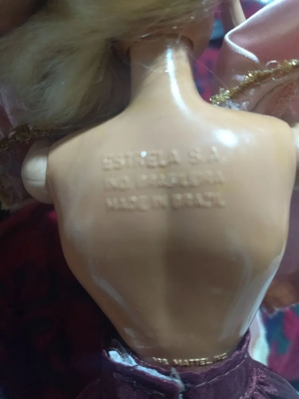 Boneca Barbie da estrela antiga com avaria nos pés e cabeça colada - Foto 3