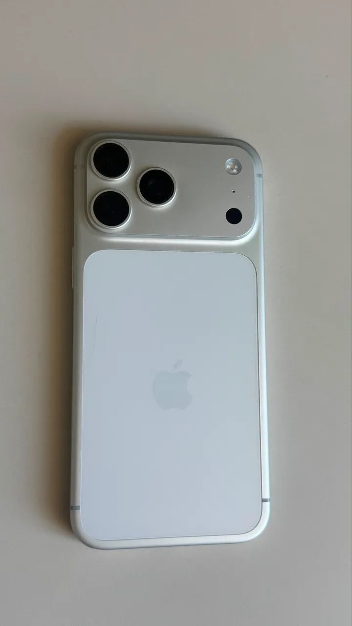 iPhone 17 pro max 
