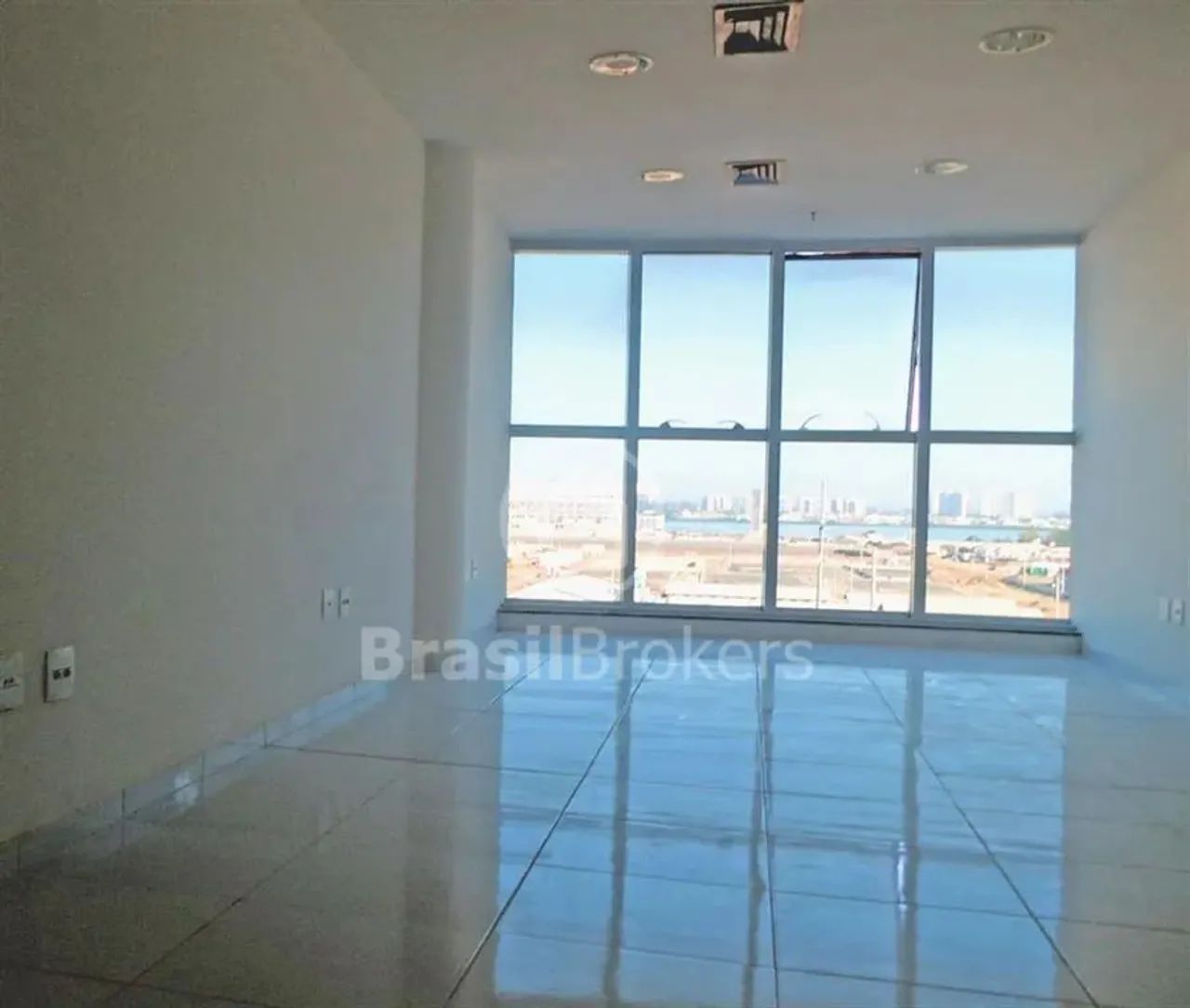 UNIQUE CONSULTORIA E ADMINISTRADORA DE CONDOMINIOS L - Sala Comercial - Foto 2