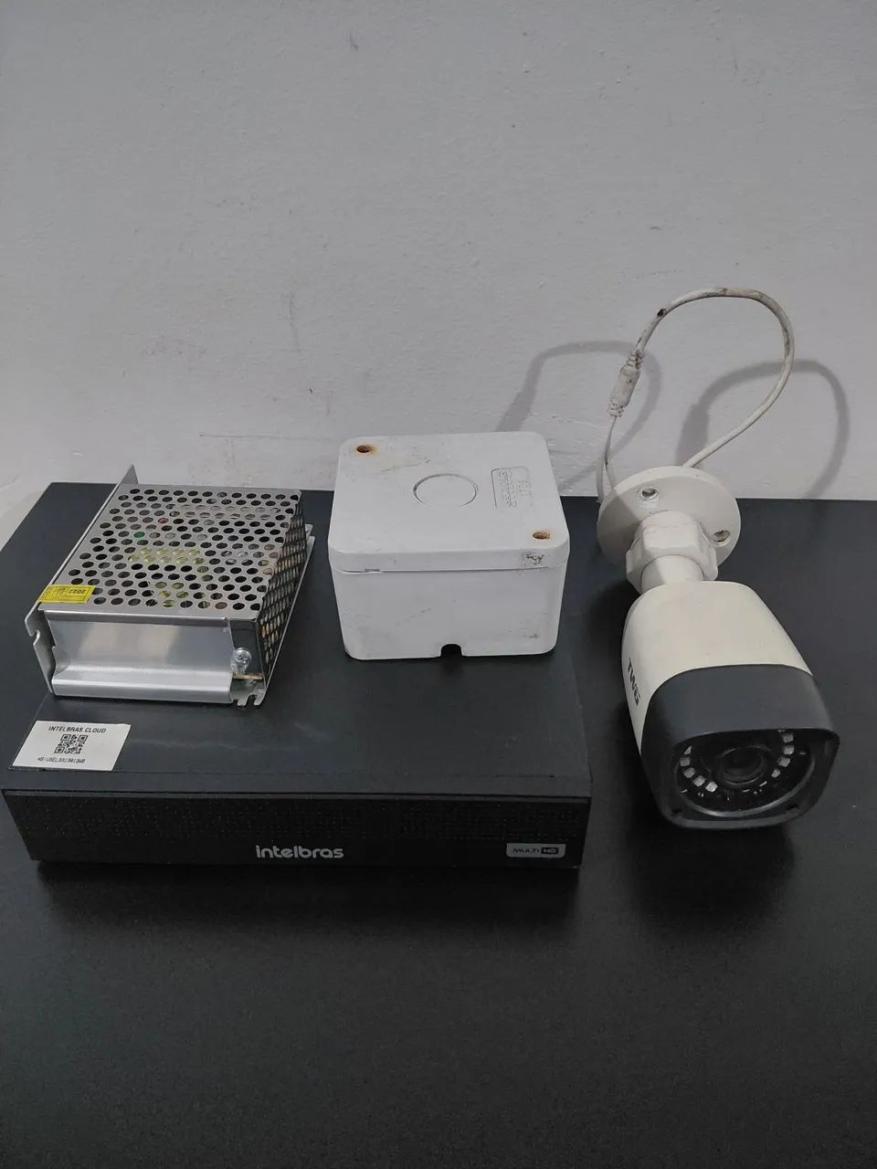 Cftv com quatro câmeras 