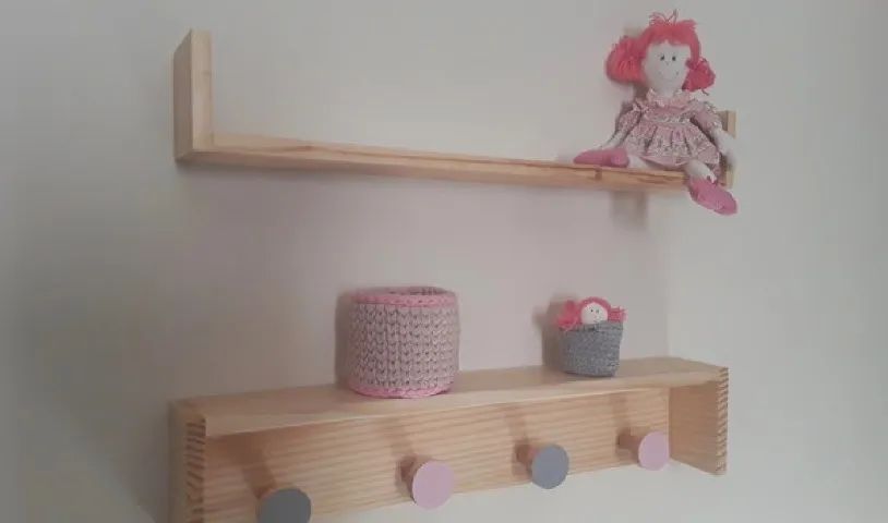 Kit prateleira madeira maciça quarto bebê - Foto 2