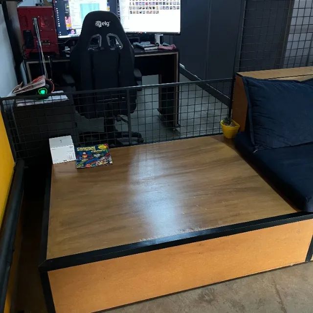Sofá com Espaço de Exposição | Excelente para Salas e Ambientes Comerciais | RETIRADA - Foto 2