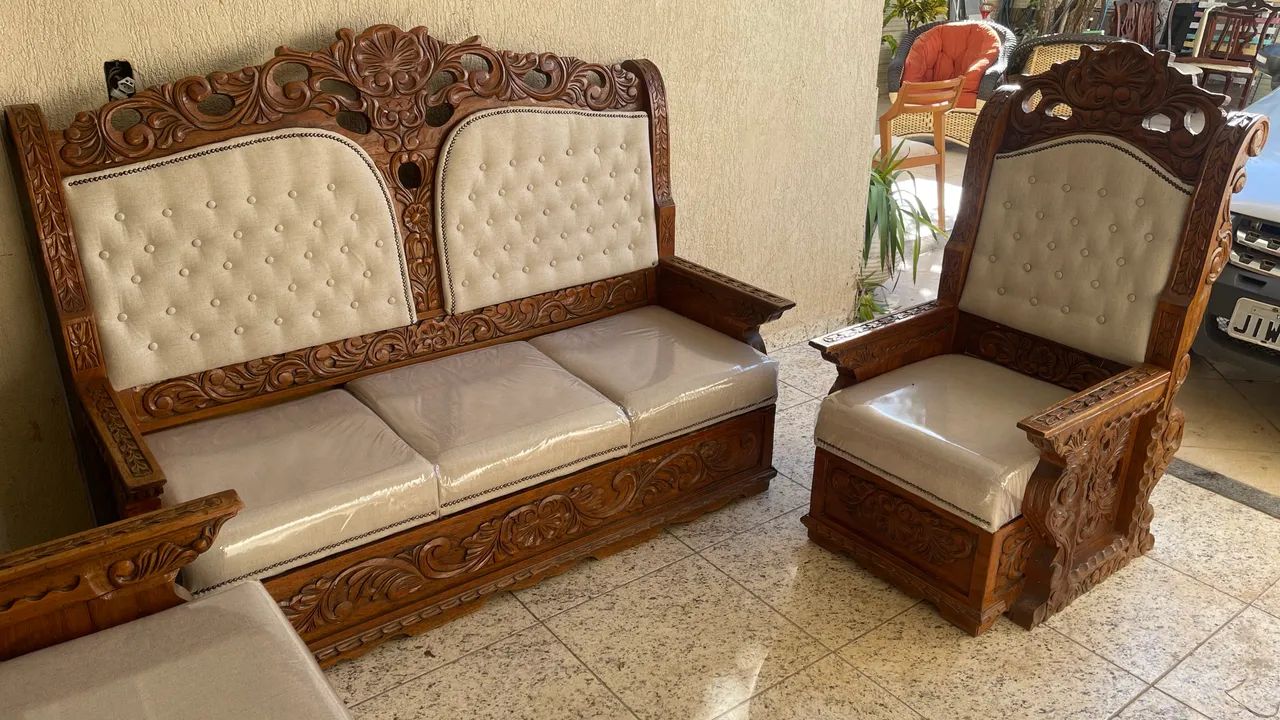 Conjunto de Sofá 2 e 3 Lugares e 1 Poltrona de Madeira  - Foto 3