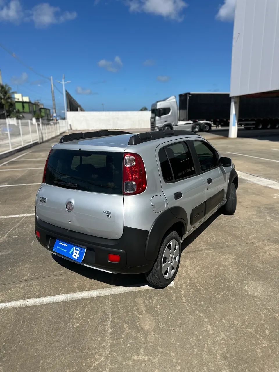 Fiat Uno WAY Celeb. 1.4 EVO Fire Flex 8V 5P 2013 - Foto 3