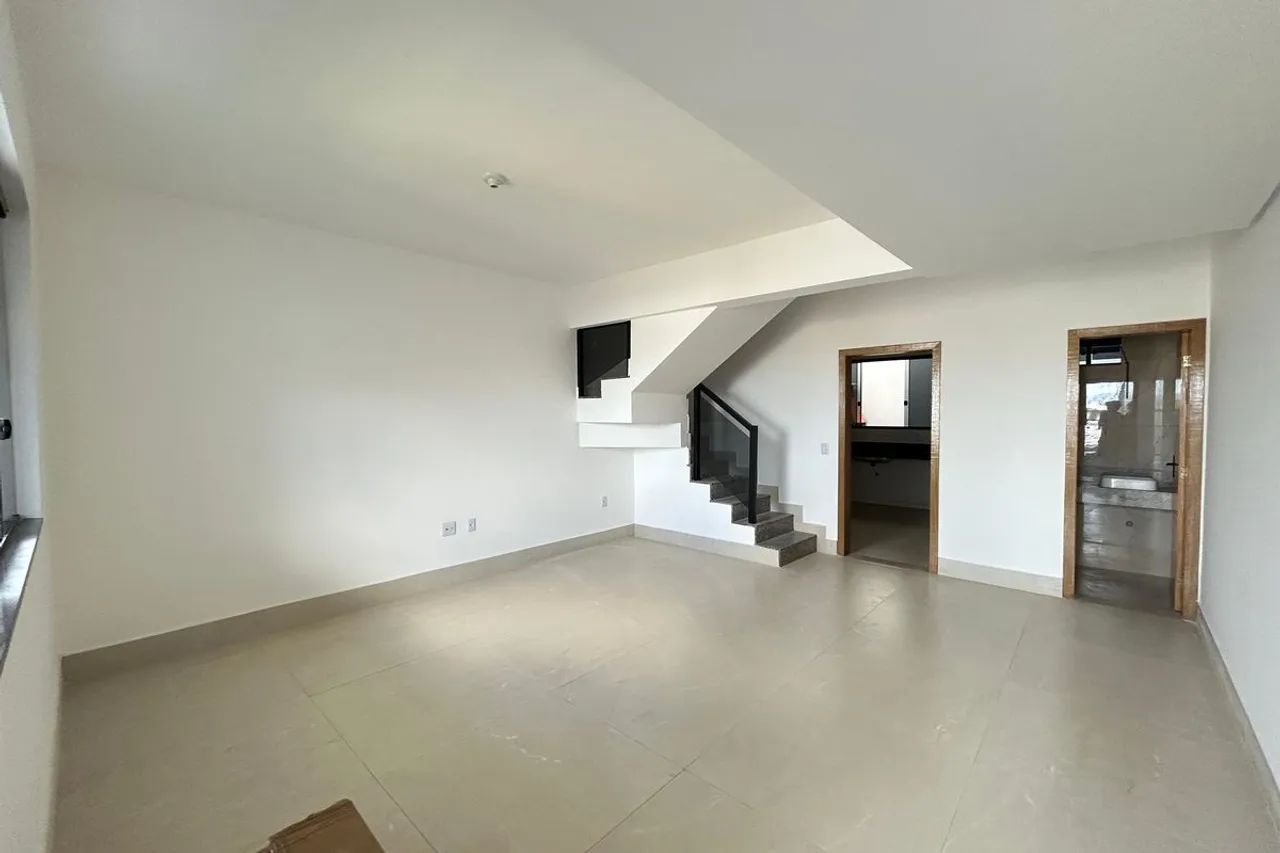 Casa à Venda - Cabral, 2 Quartos, 100 m2 - Foto 3