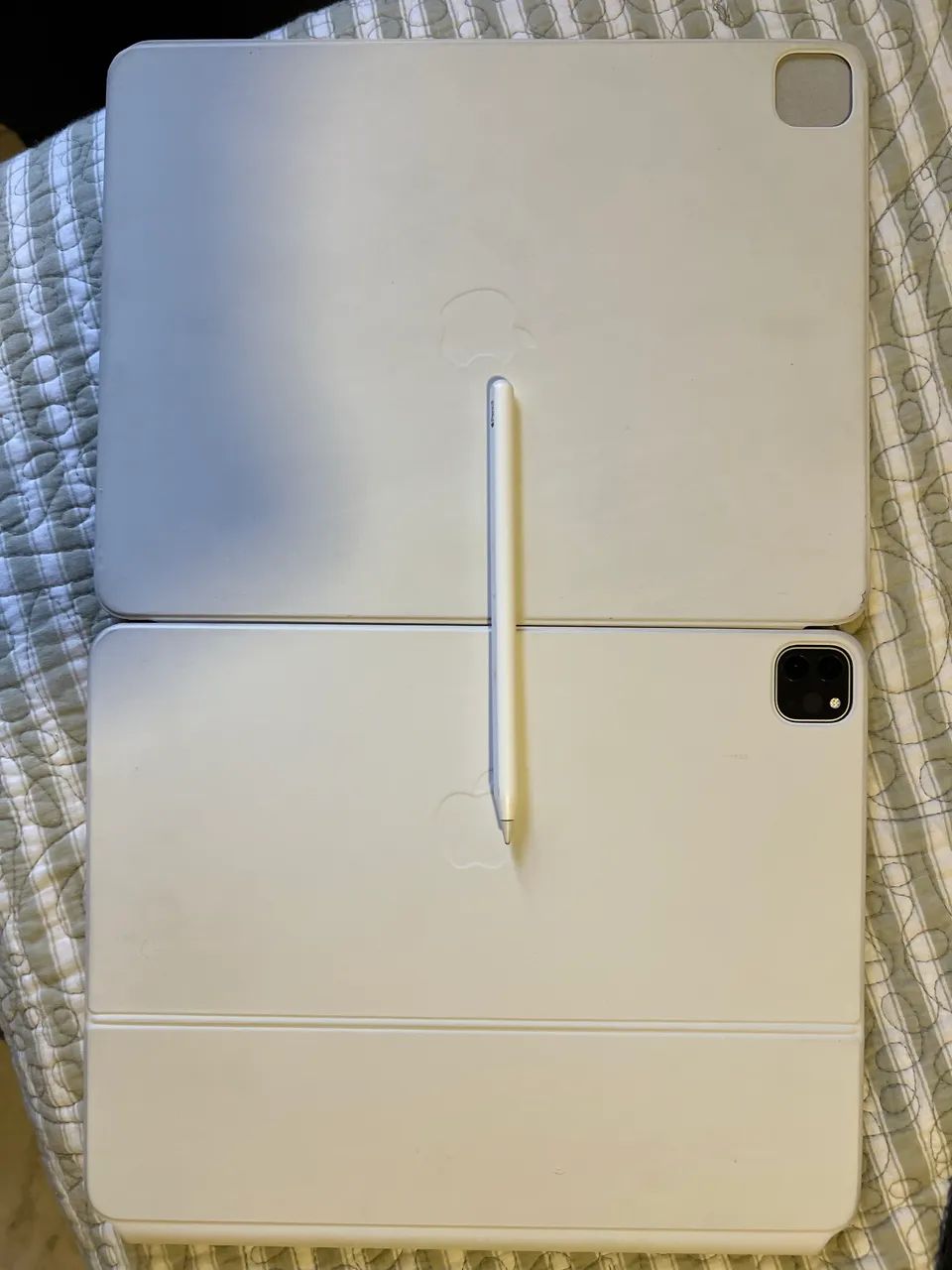  Ipad Pro 12,9 6a G 128GB - Chip M2 + Mágic Keyboard + Apple Pencil 2 + Capa Smart Folio - Foto 2