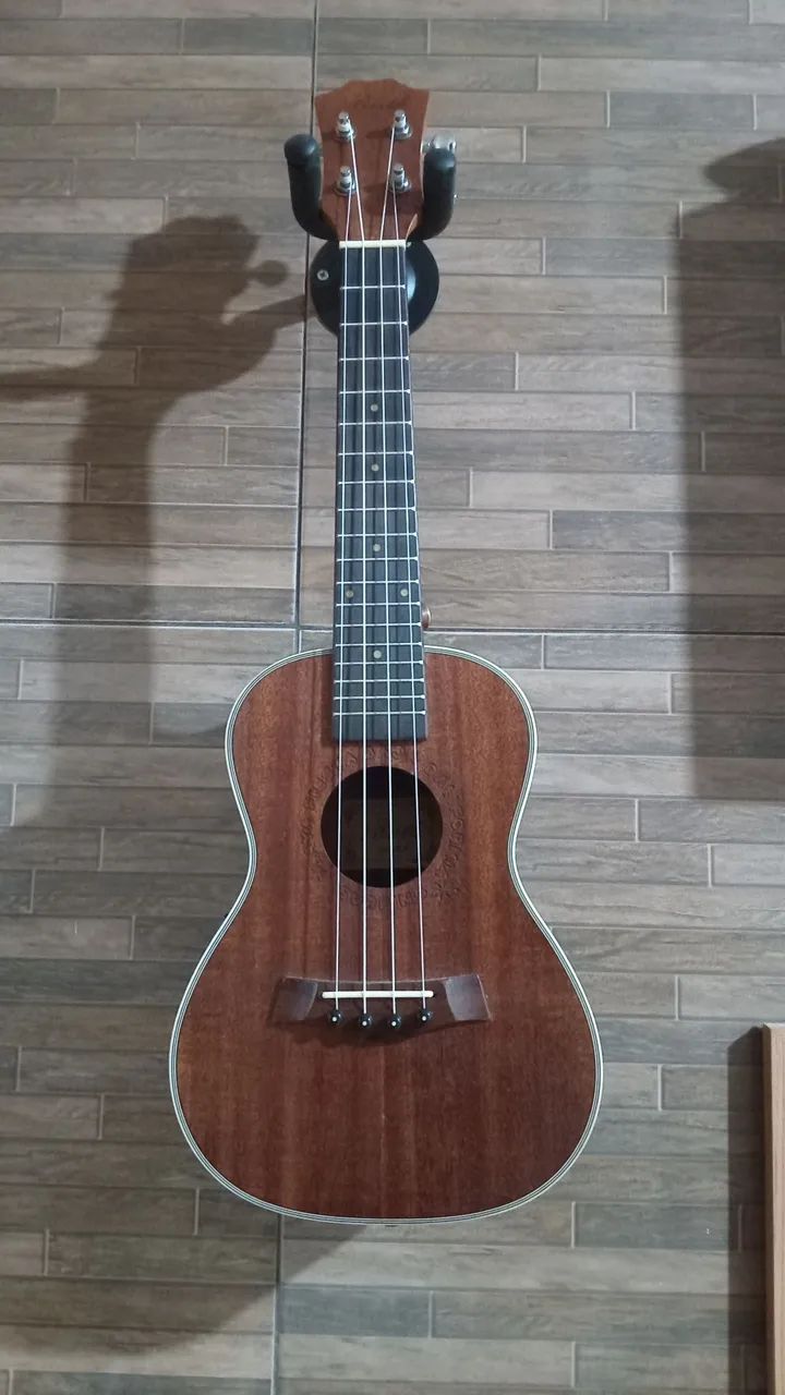 VENDO UKULELE BARTH CONCERT , ELÉTRICO  COM CAPA  E ZERADO !!  - Foto 2
