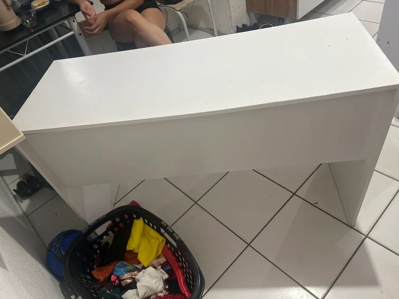 Escrivaninha com 2 gavetas  - Foto 4