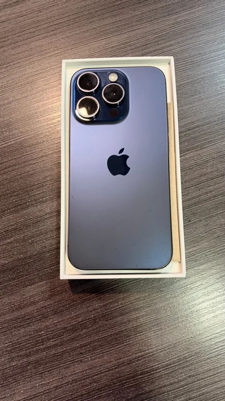 iPhone 15 pro 128 gb 