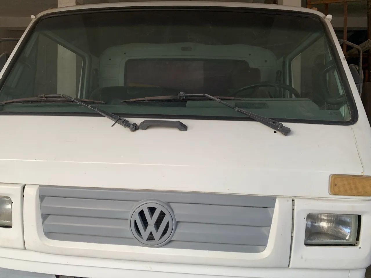 Caminhão  8100