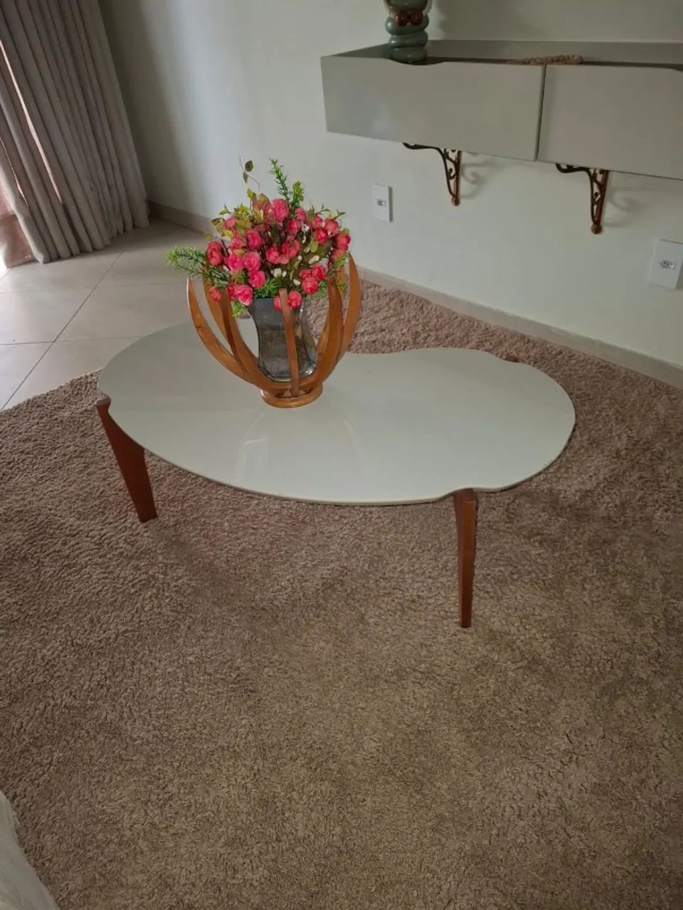 MESINHA DE CENTRO EM MDF NA COR WHITE