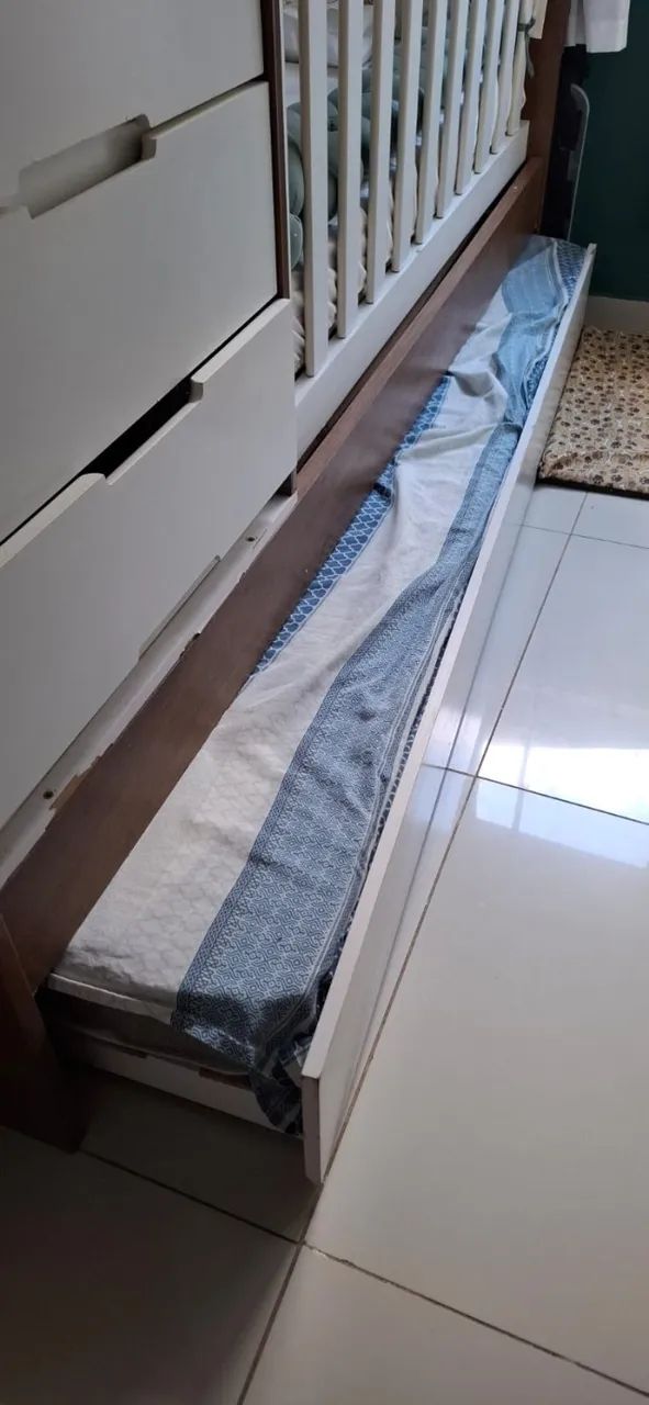 Berço Cama com Cômoda e Cama Auxiliar - Foto 3